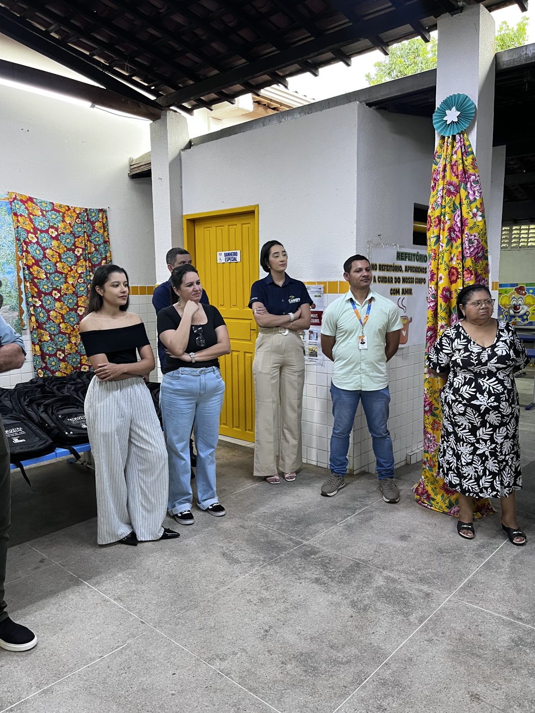 Entrega dos kits escolares na Escola de Ensino Fundamental Clodoaldo Pedro da Silva